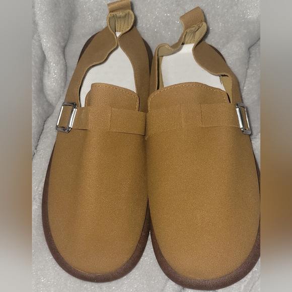NWOB Women's Suede Clogs Leather Mules Size 38 (8) - Picture 3 of 4
